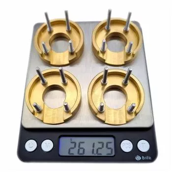 4 pcs. Brass crawler axle weights with a total weight of 261 grams